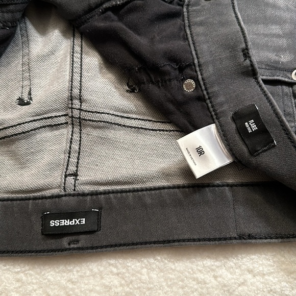 Express high rise flare jeans - Gray. Size 10R. - Picture 3 of 3